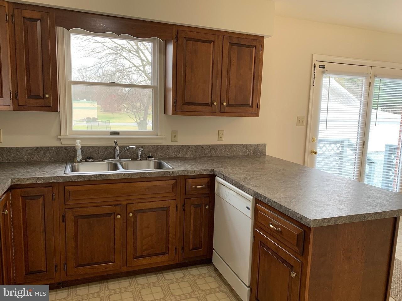 205 N Linden Ave - Photo 7 of 28
