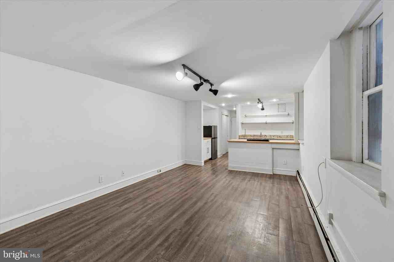 240 S 13th St #B - Photo 2 of 15