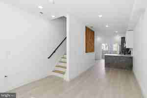 featured image of 1025 W Orleans St