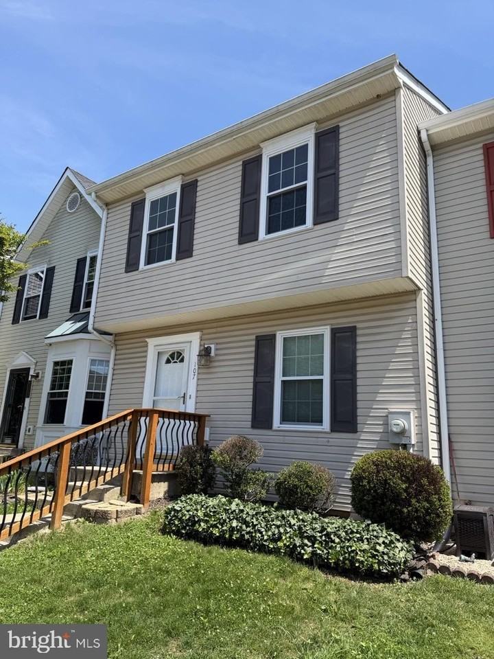 107 Peridot Pl - Photo 3 of 41