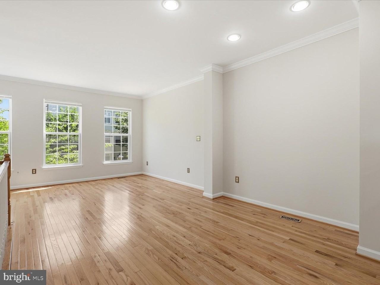 5302 Chieftain Cir - Photo 5 of 30
