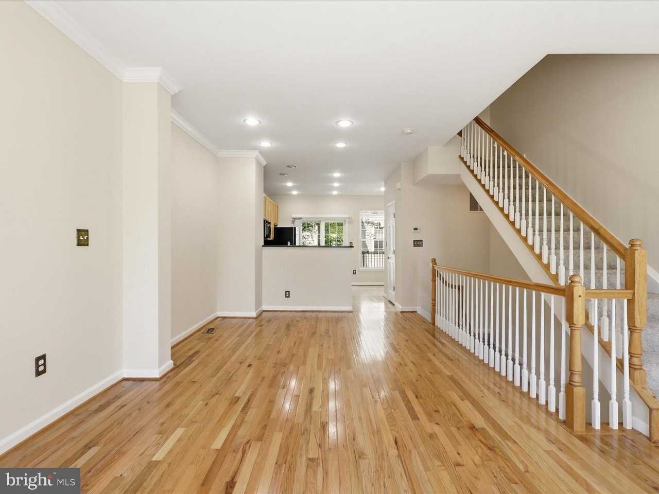 5302 Chieftain Cir - Photo 7 of 30
