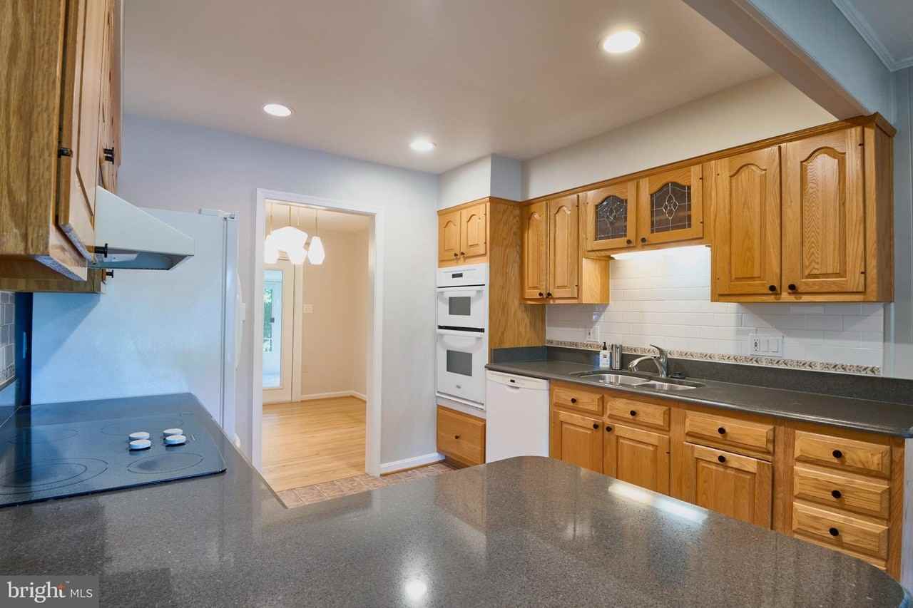2403 Arrow Park Dr - Photo 3 of 50