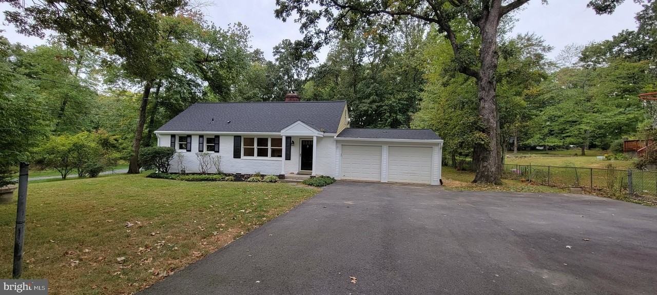 8325 Westchester Dr - Photo 2 of 27