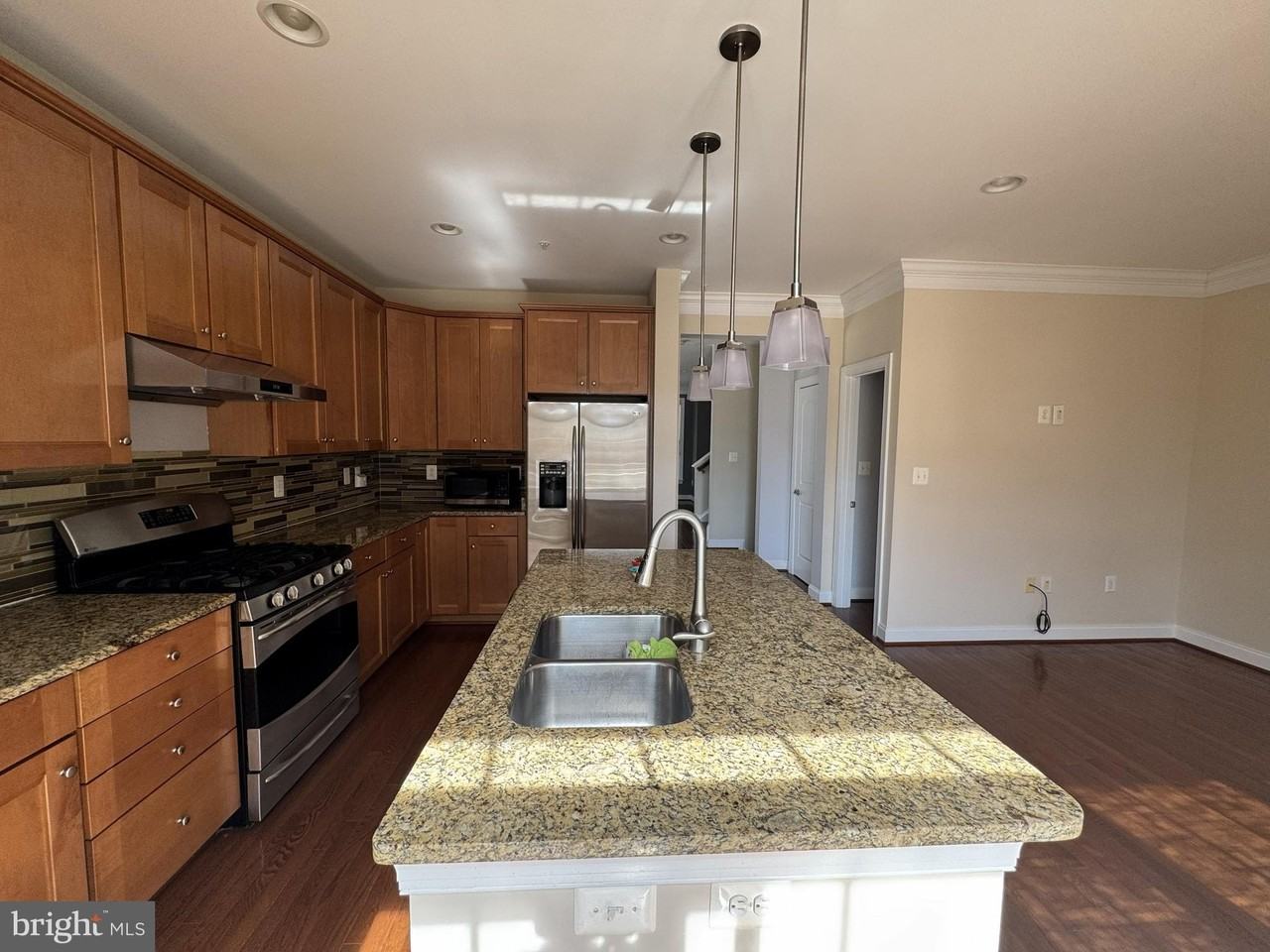 2151 Red Vine Dr - Photo 6 of 20