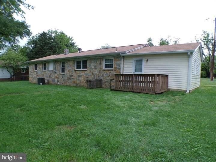 111 Walnut Dr - Photo 2 of 27