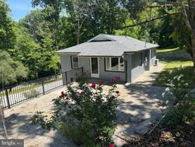 373 Bowman Rd - Photo 1 of 1