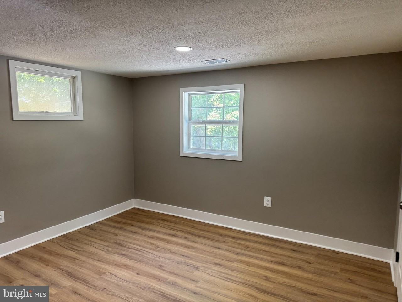 373 Bowman Rd - Photo 6 of 10