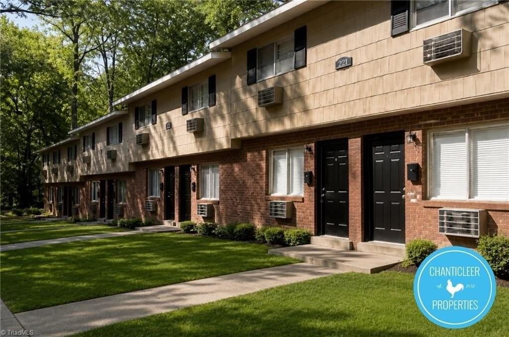 210 Woodnell St #G - Photo 2 of 11