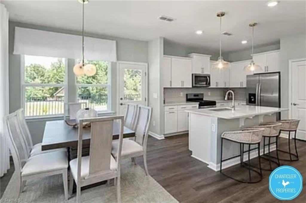 4558 Dillon Mill Dr - Photo 4 of 20