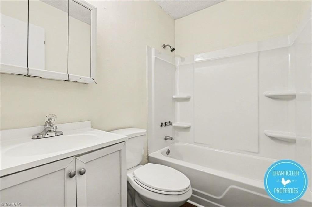 115 Florence St #4 - Photo 7 of 12