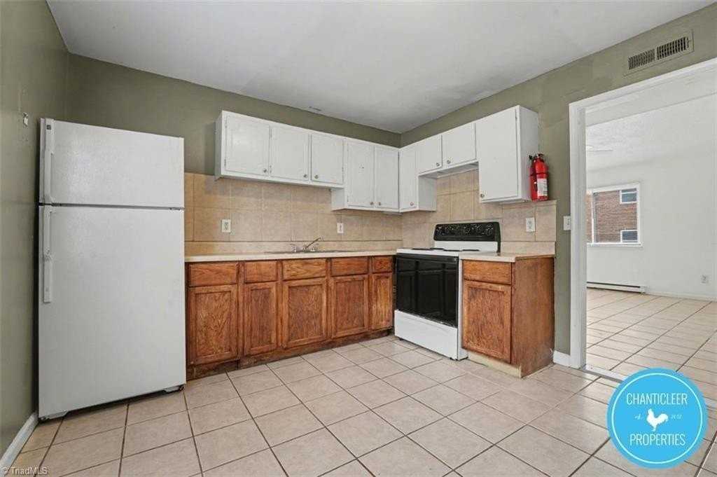 1504 Autumn Dr #A - Photo 4 of 28