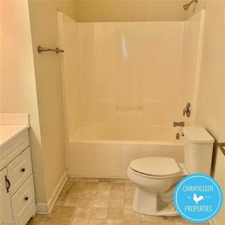 2408 Ashton Park Ln - Photo 7 of 10