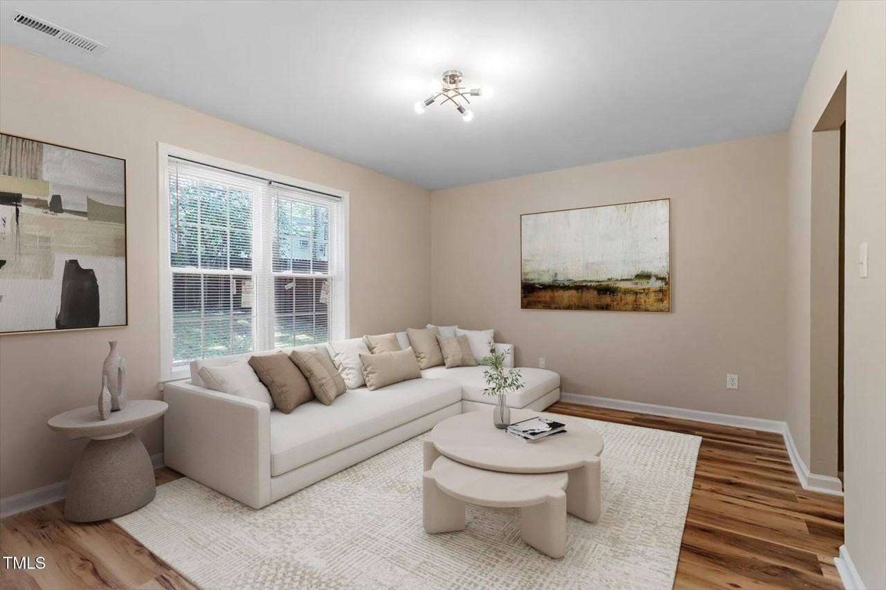 1611 Poole Rd - Photo 4 of 35
