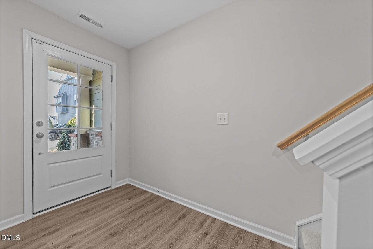6126 Kayton St - Photo 6 of 35