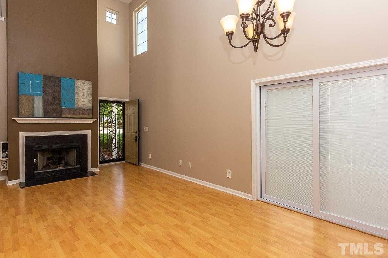9128 Colony Village Ln - Photo 3 of 27