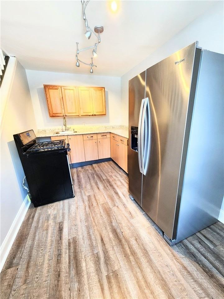 4505 Davison St - Photo 2 of 7