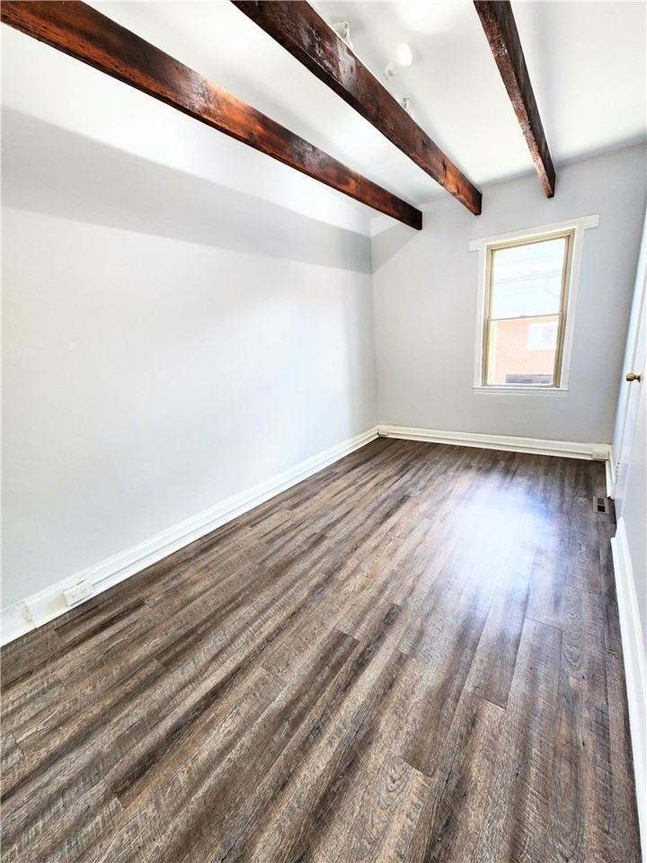 4505 Davison St - Photo 6 of 7