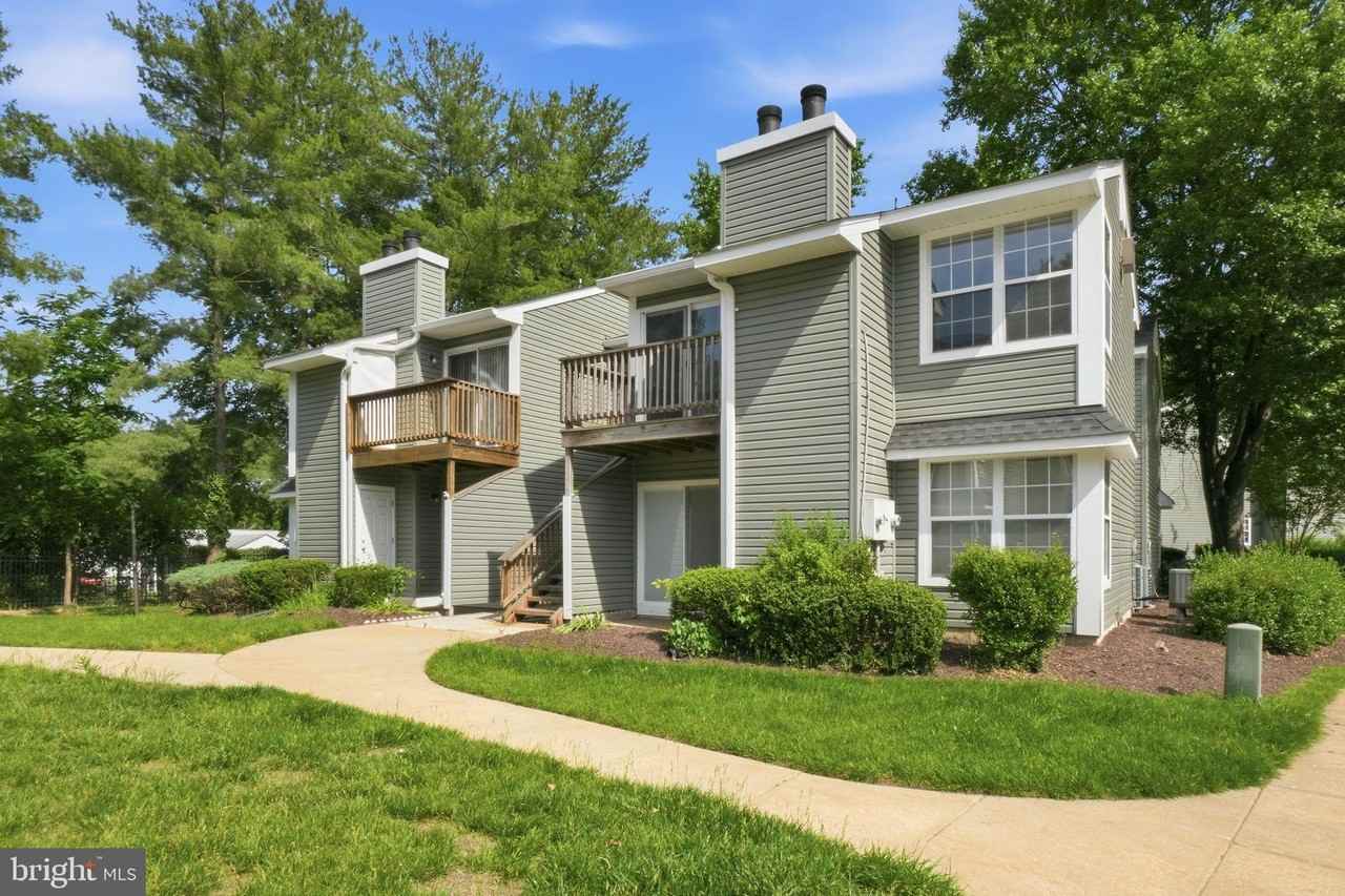8633 Beekman Pl #33D - Photo 2 of 25