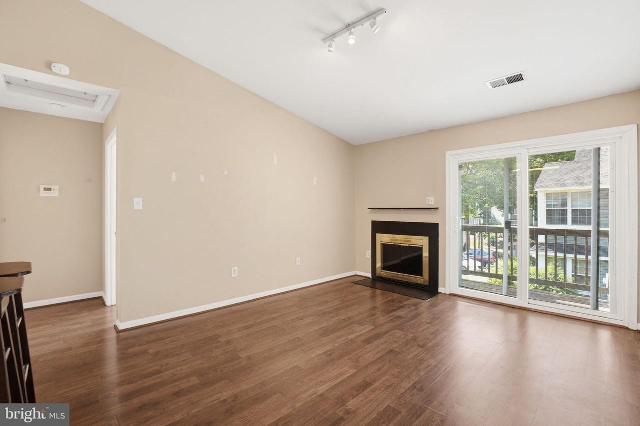 8633 Beekman Pl #33D - Photo 6 of 25