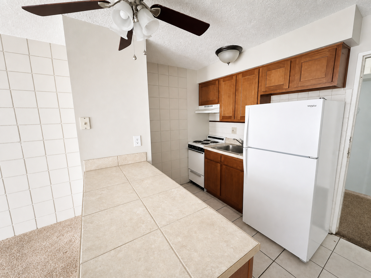 1345 WALNUT STREETAPT 208 #208 - Photo 4 of 7