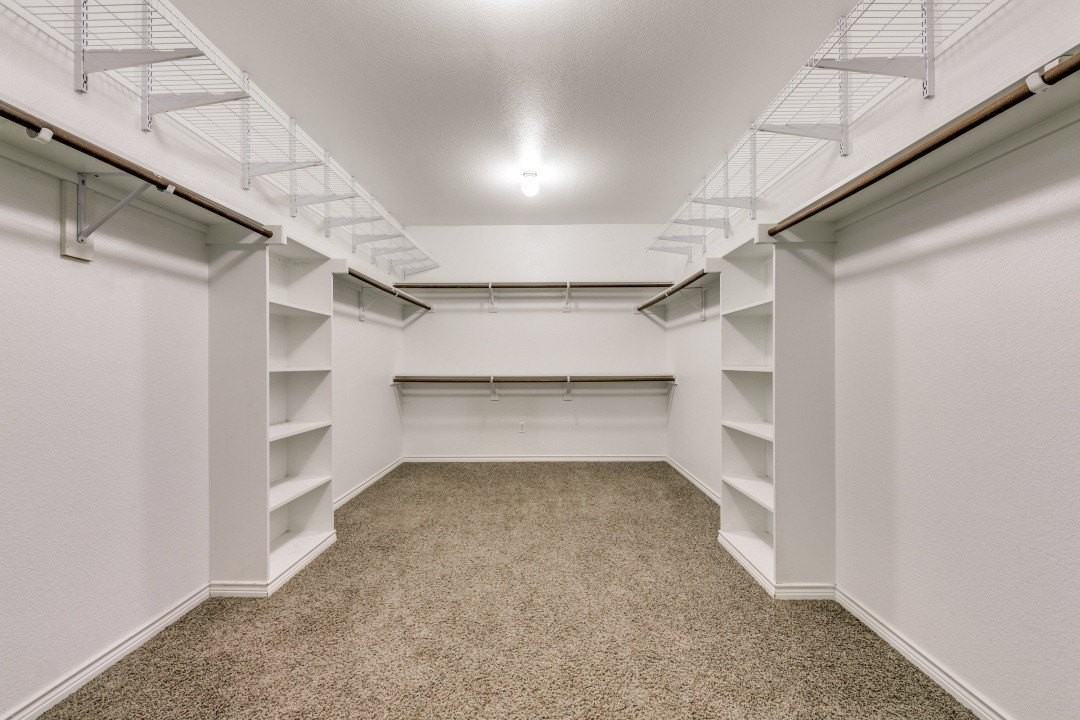 1802 Sanderlain Ln - Photo 7 of 12