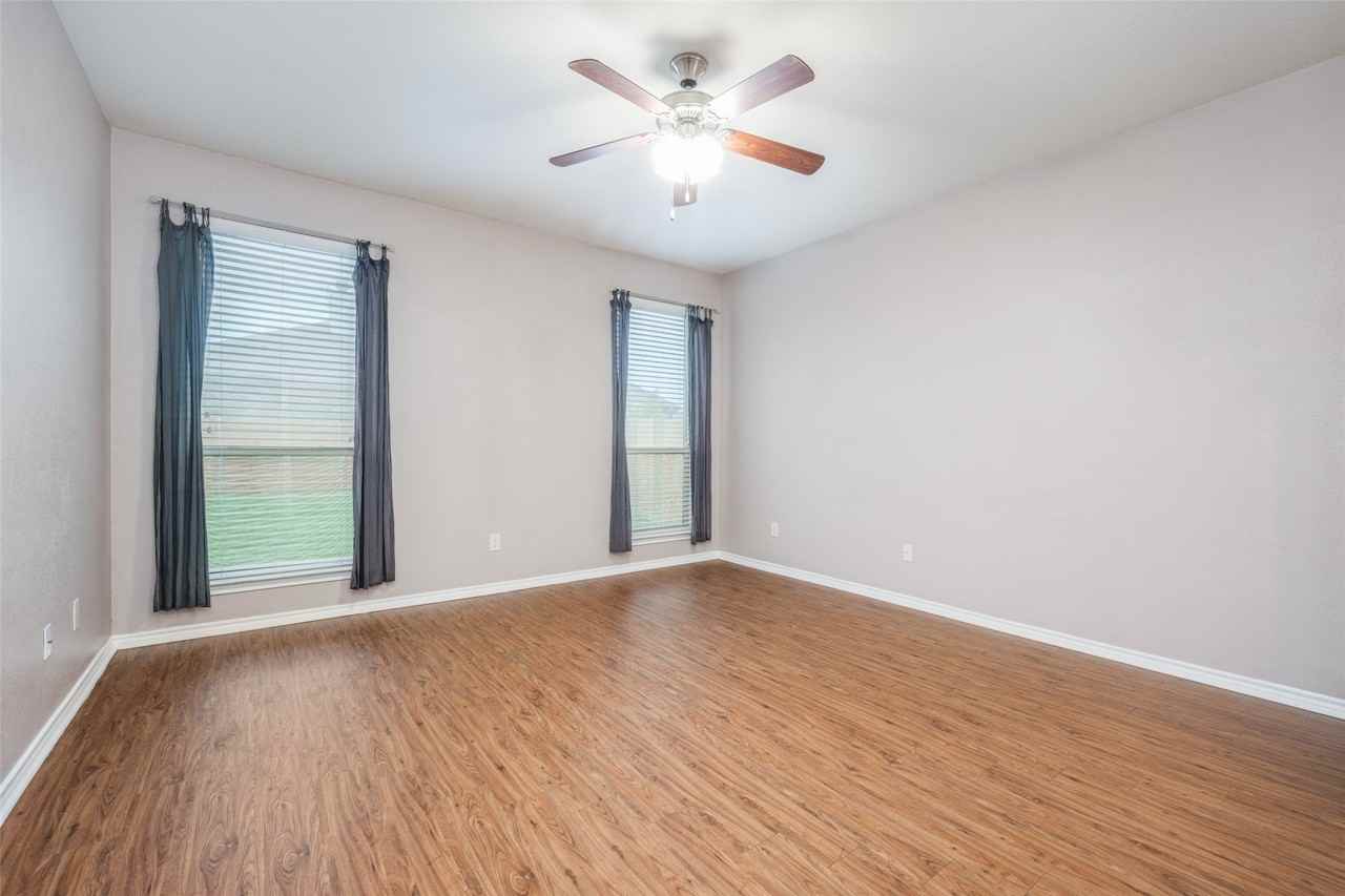 4512 Remuda Ln - Photo 6 of 12