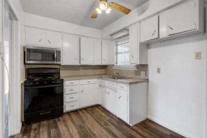 814 E Centennial St #1 - Photo 6 of 24