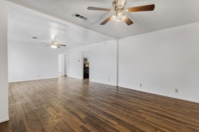 814 E Centennial St #1 - Photo 7 of 24