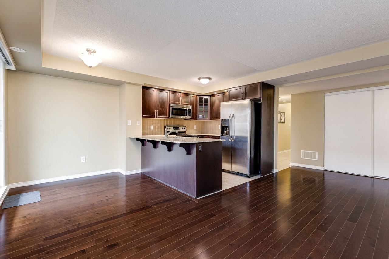 671 29b - 671 Warden Avenue #29B - Photo 6 of 25