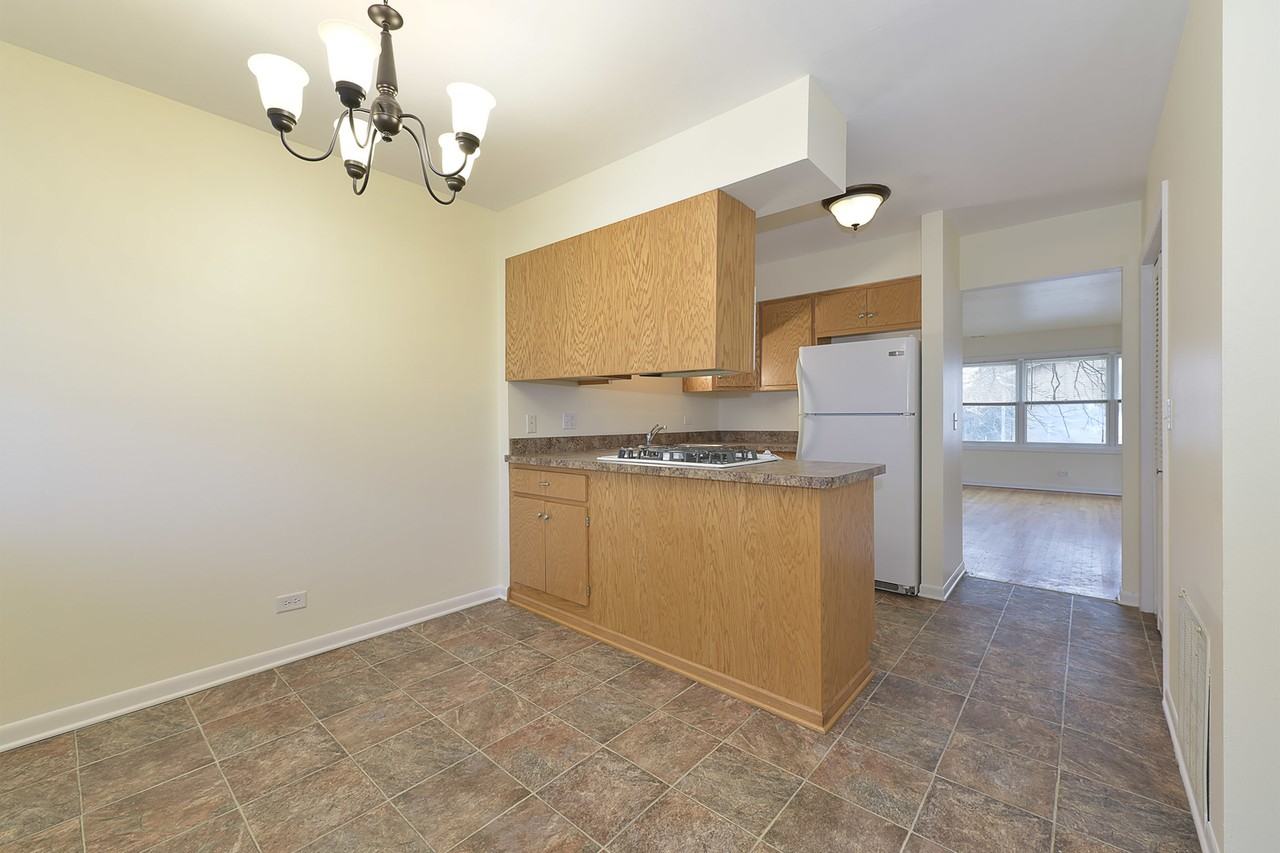44 W Washington St ##2a - Photo 6 of 10