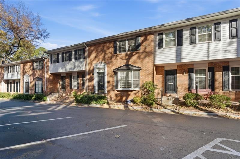 6520 Roswell Rd ##79