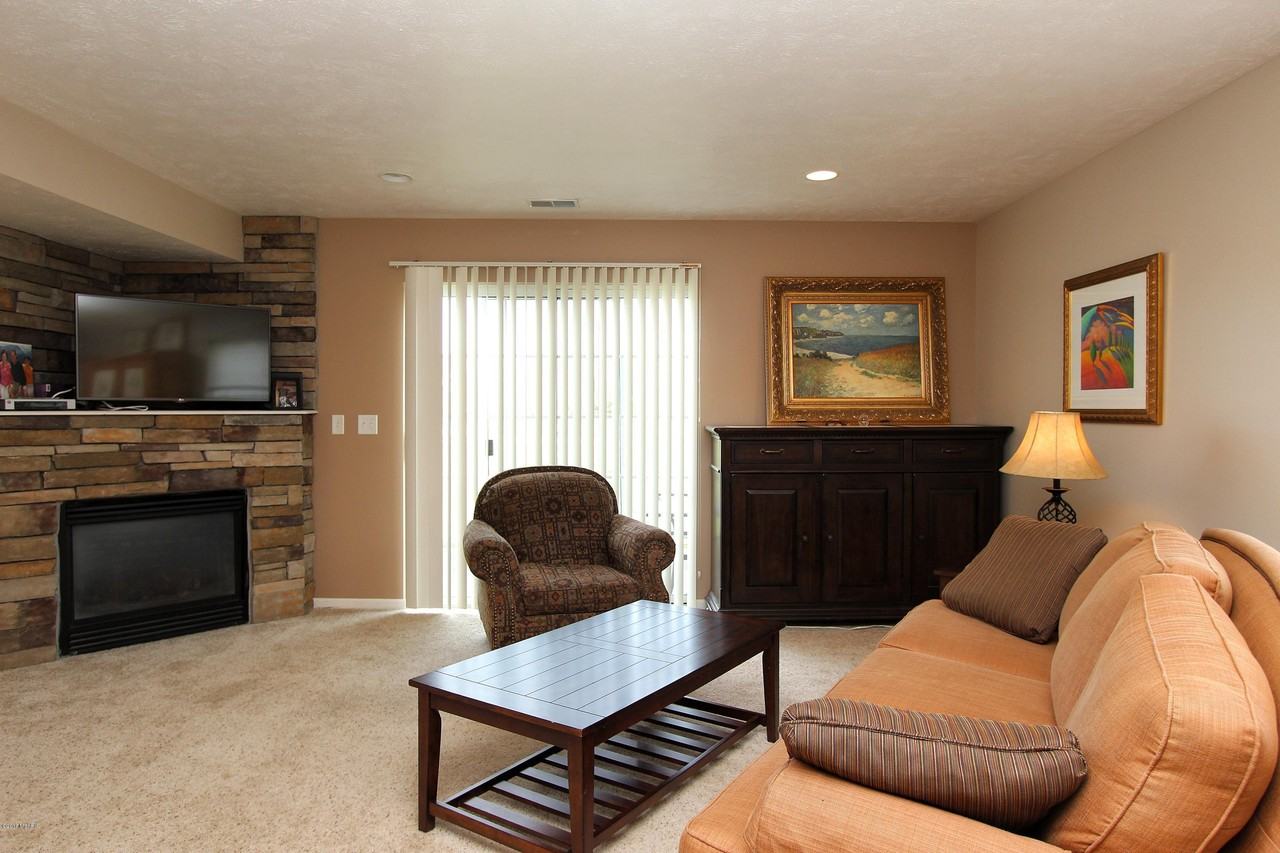 5428 Rivertown Cir Sw ##48 - Photo 5 of 20