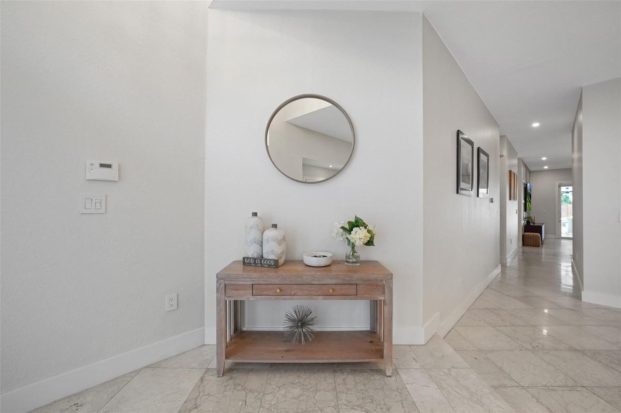 16744 Nw 12th Ct - Photo 4 of 50