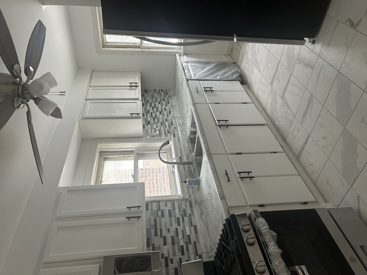 12748 S Lowe Ave - Photo 3 of 11