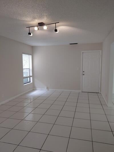 12280 Gingerwood Ln - Photo 3 of 25