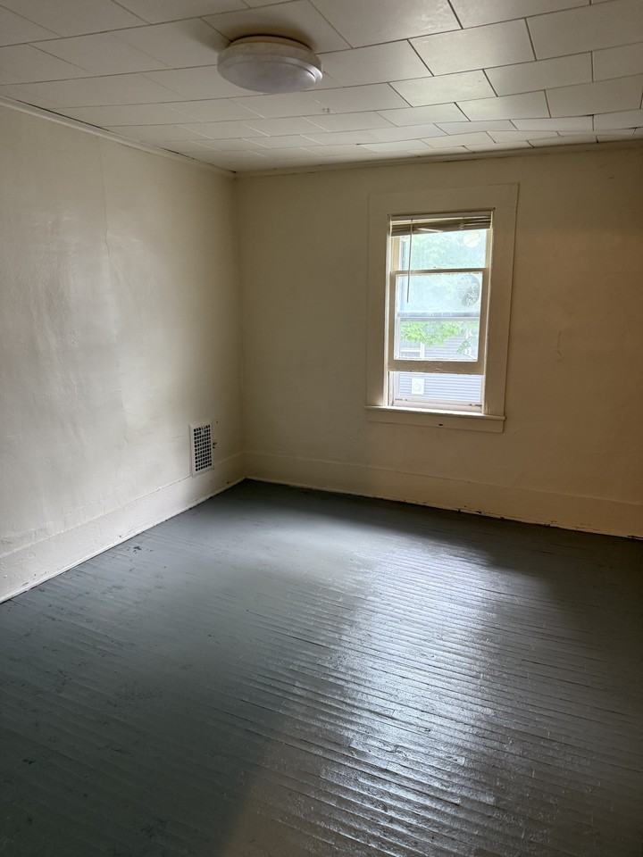 33 Lake St #AUPR - Photo 3 of 5