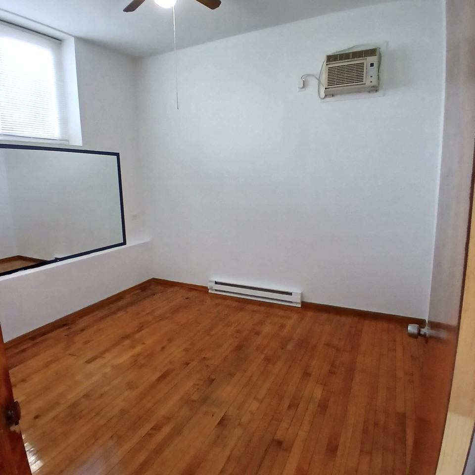 4810 W Barry Ave #1W - Photo 6 of 14