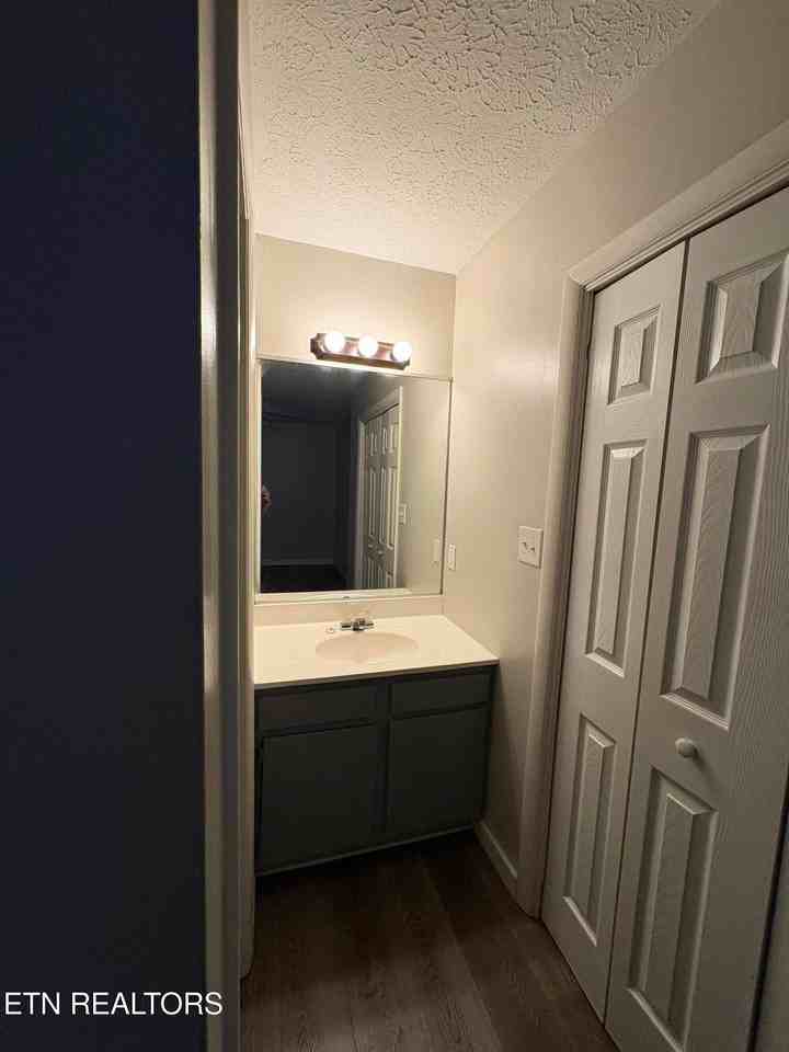 128 S 3rd St - Photo 6 of 7