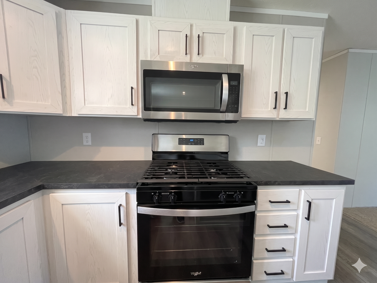 22 Bellwood Dr #22 - Photo 4 of 22