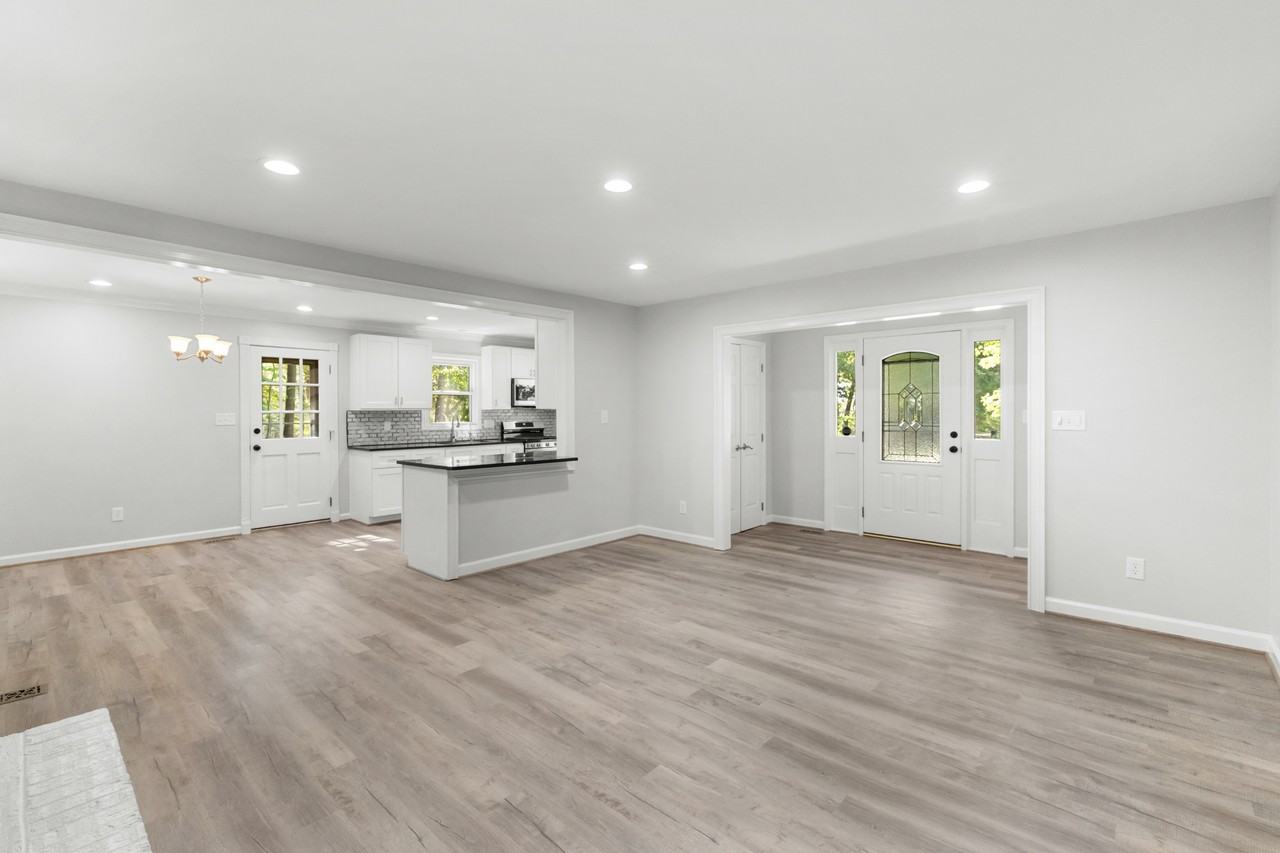 3641 Meadow Creek Ln #1 - Photo 3 of 23
