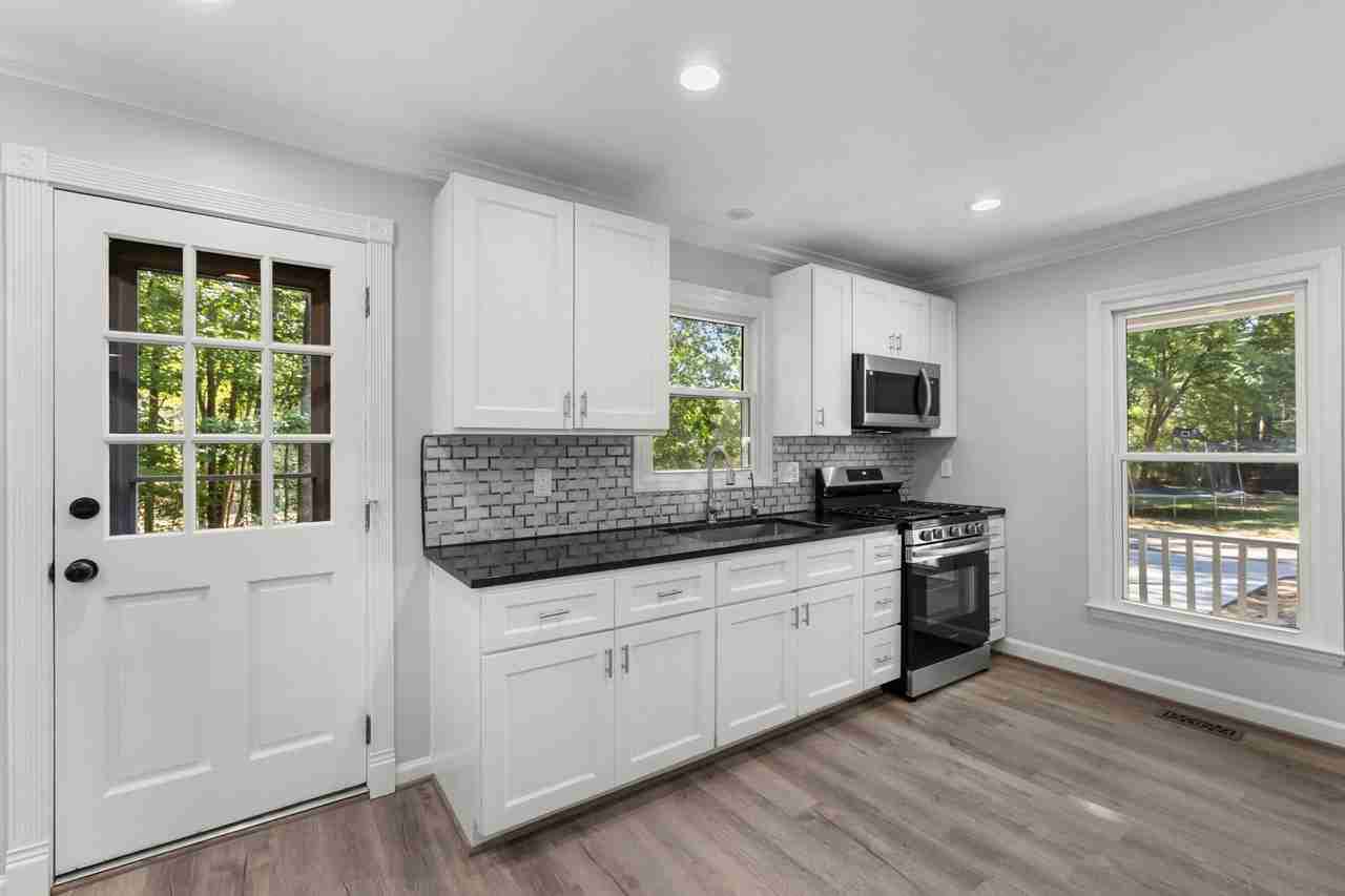 3641 Meadow Creek Ln #1 - Photo 5 of 23