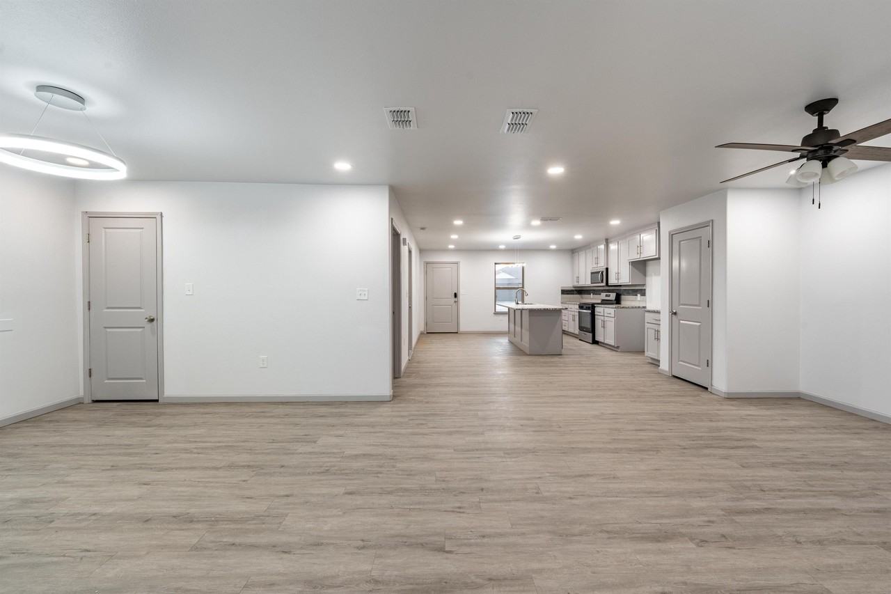 5614 Kemper St #1 - Photo 3 of 7