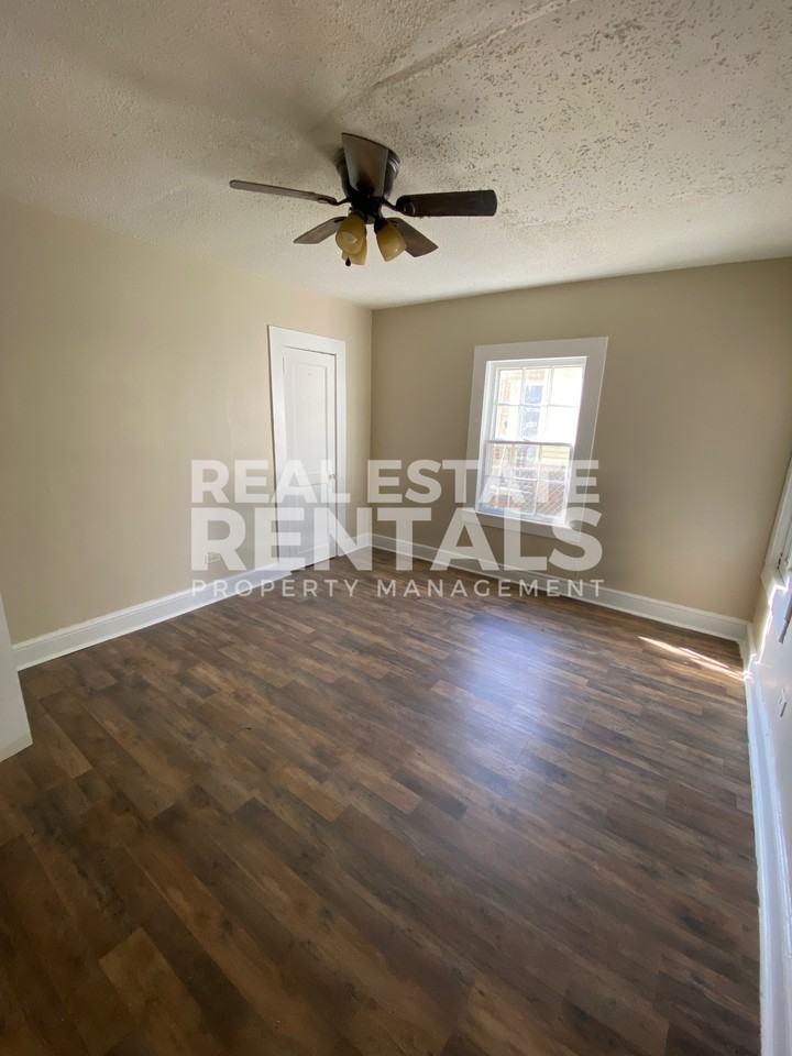 2318 Sansom Ave #B466 - Photo 5 of 7