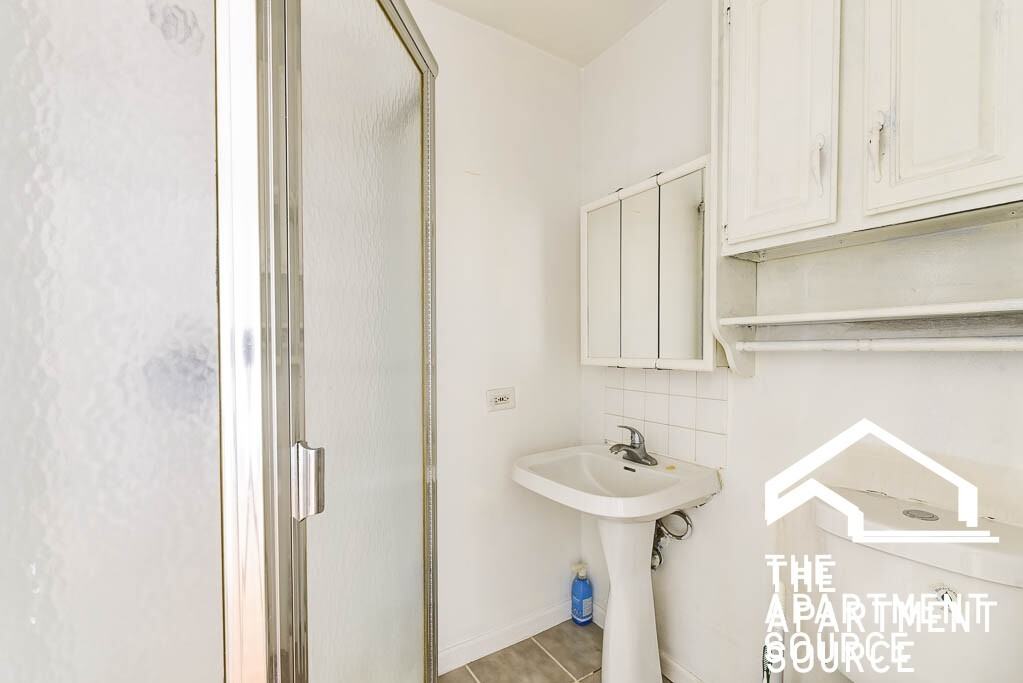 1001 N Richmond St #1N - Photo 7 of 9