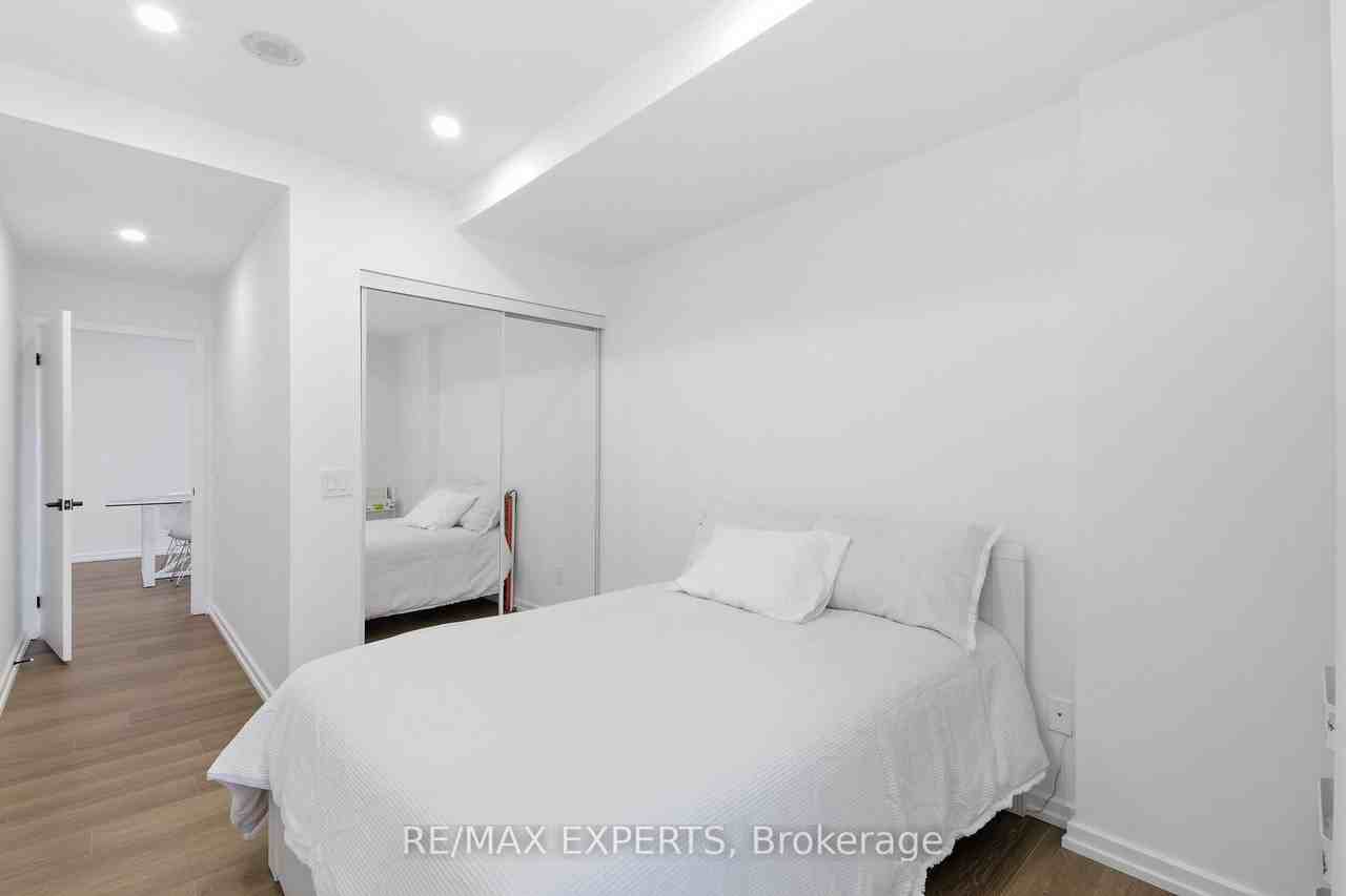 208 Queens Quay West - Photo 19