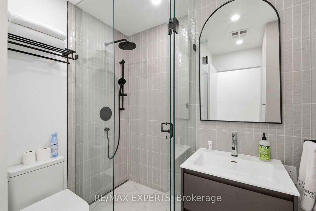 208 Queens Quay West - Photo 30