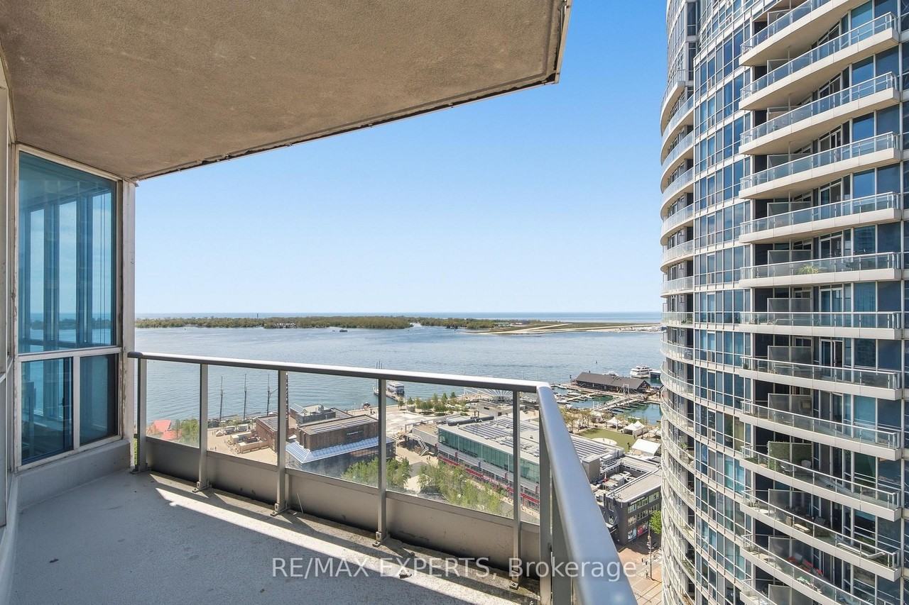 208 Queens Quay West - Photo 35