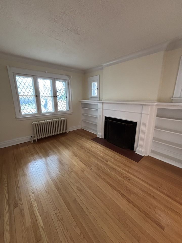 109 Ruskin St #1 - Photo 4 of 23
