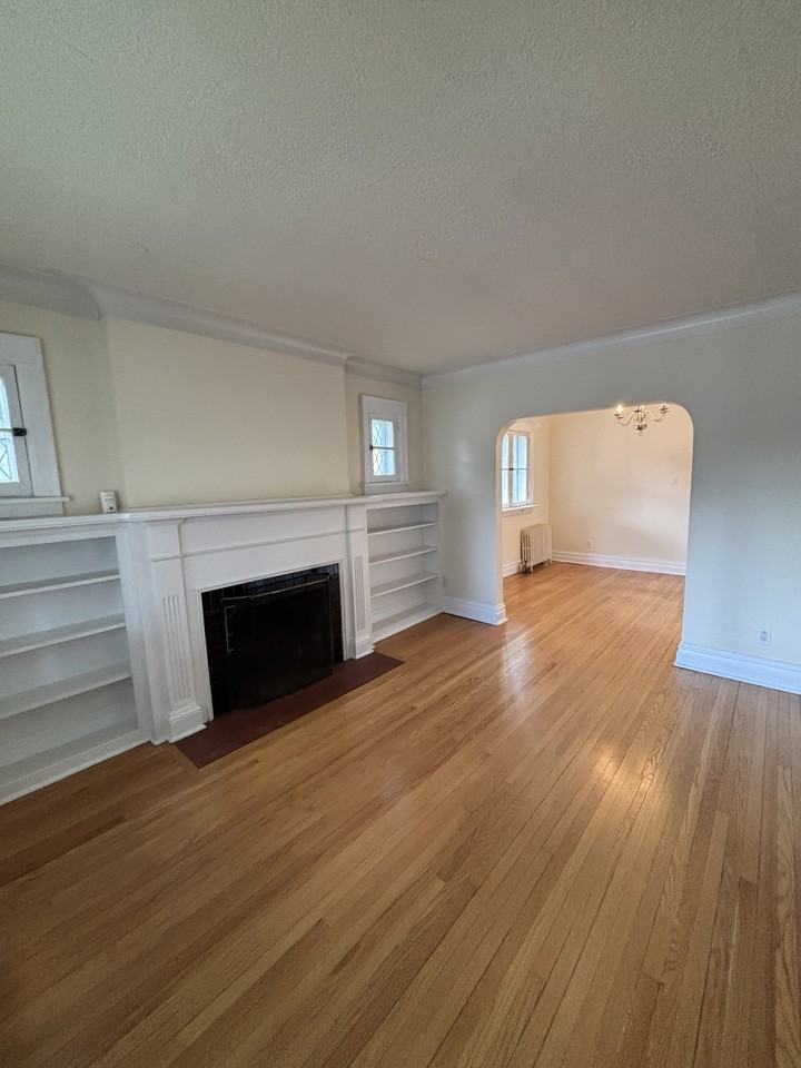 109 Ruskin St #1 - Photo 5 of 23